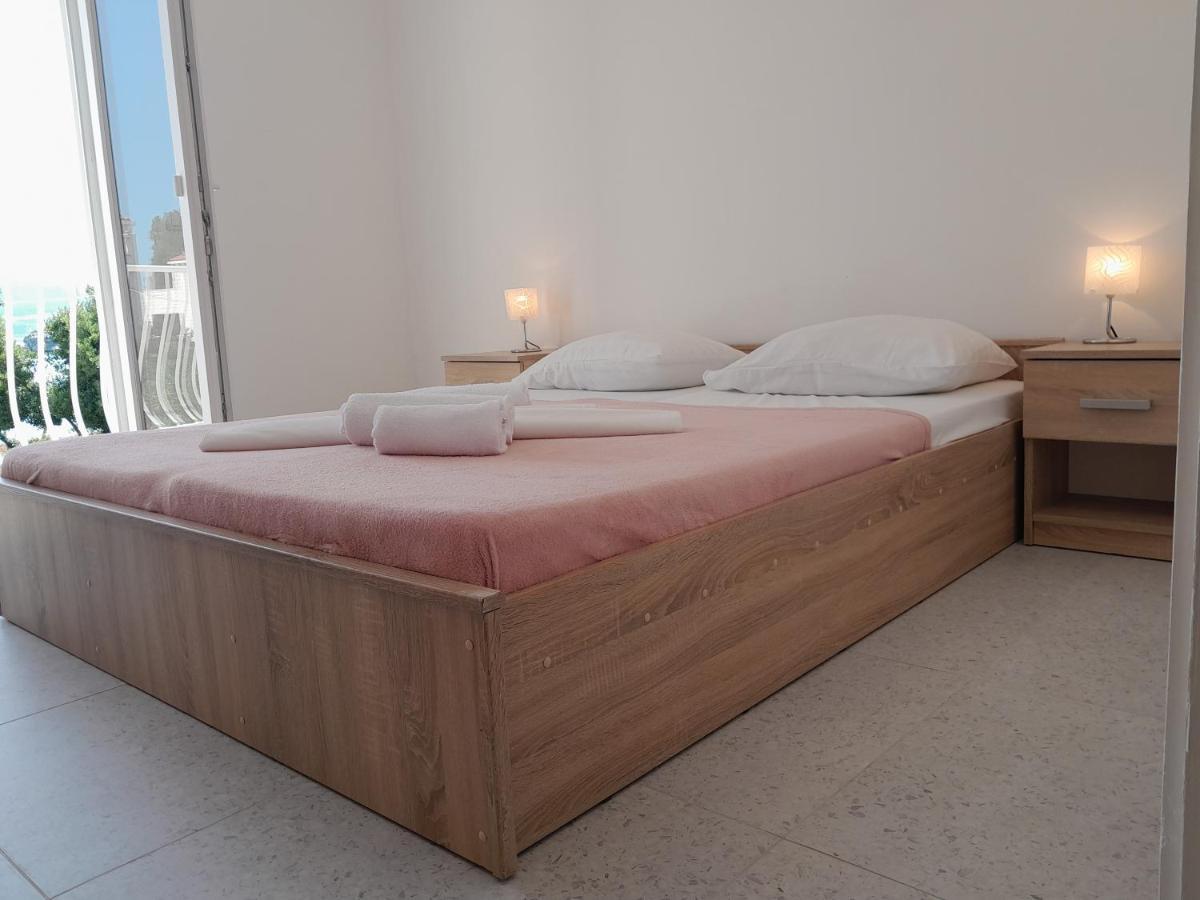 Apartmani Urlic Сресер Экстерьер фото